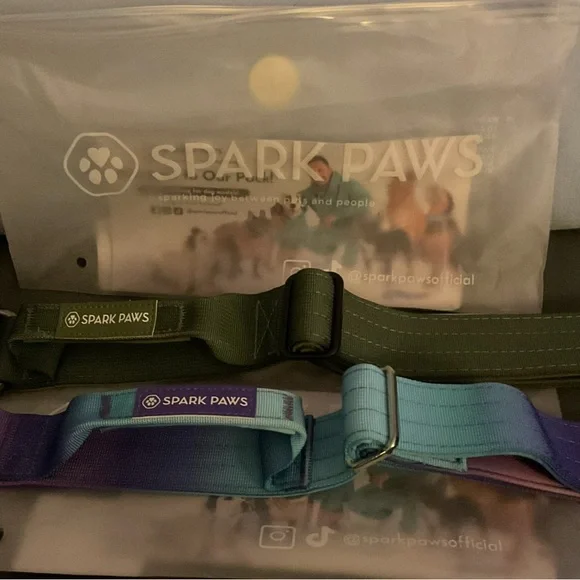 Spark Paws Tactical Dog Collar Green(medium)…only green is left - Picture 8 of 10